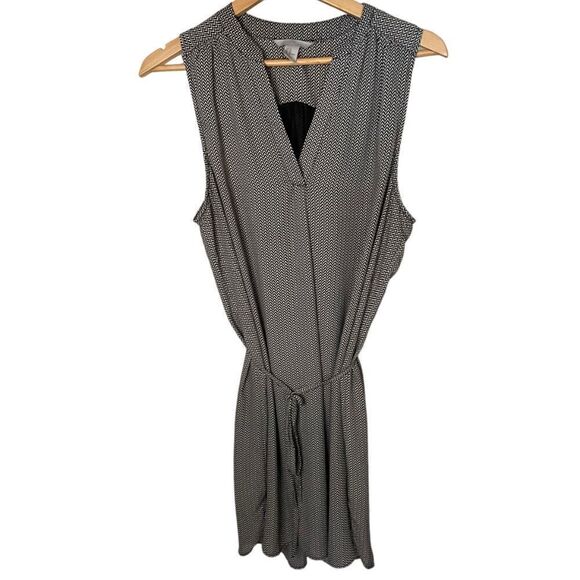 H & M Tiny Chevron Dress for Spring and Summer - Size 12 - Picture 1 of 4